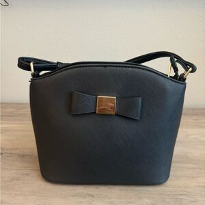 Black cross body bag 💖